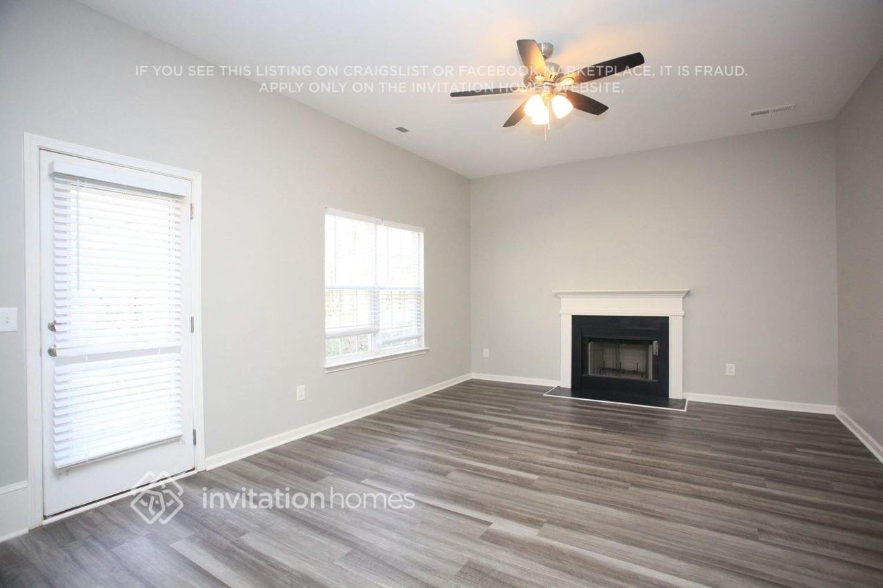 3123 Hendricks Chapel Ln - Photo 5 of 19