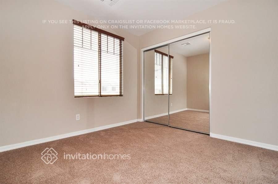 15077 N 173rd Dr - Photo 6 of 12