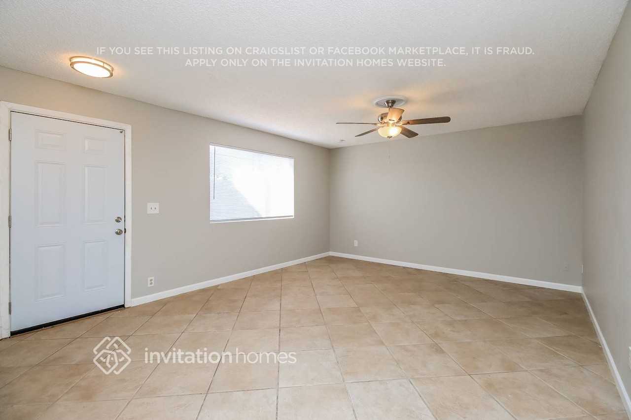 2124 W Del Oro Cir - Photo 2 of 16