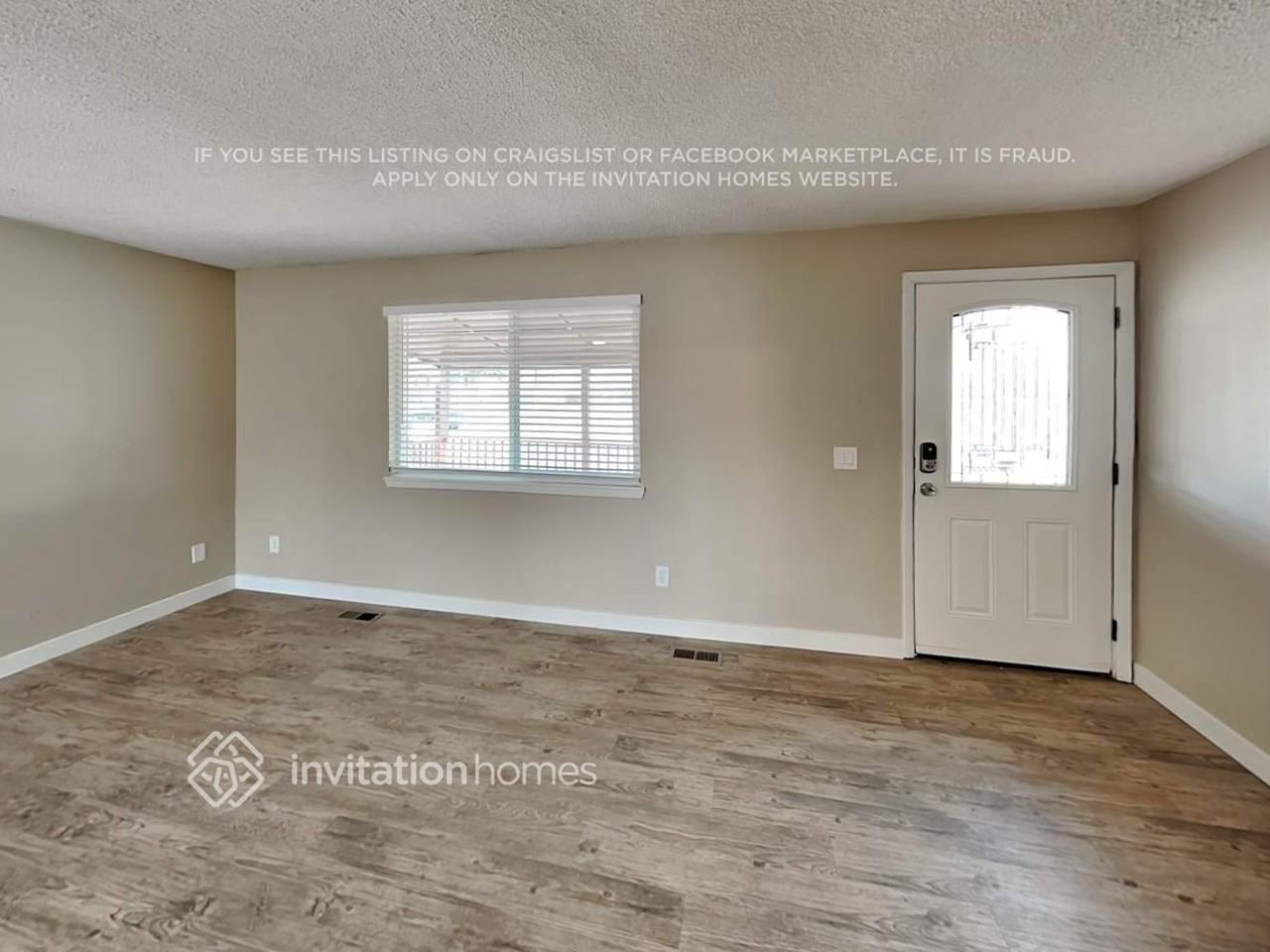 2924 S Argonne St - Photo 6 of 20