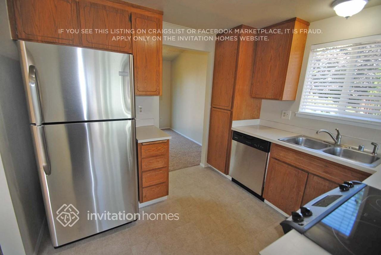 11834 Se 263rd Ct - Photo 5 of 11