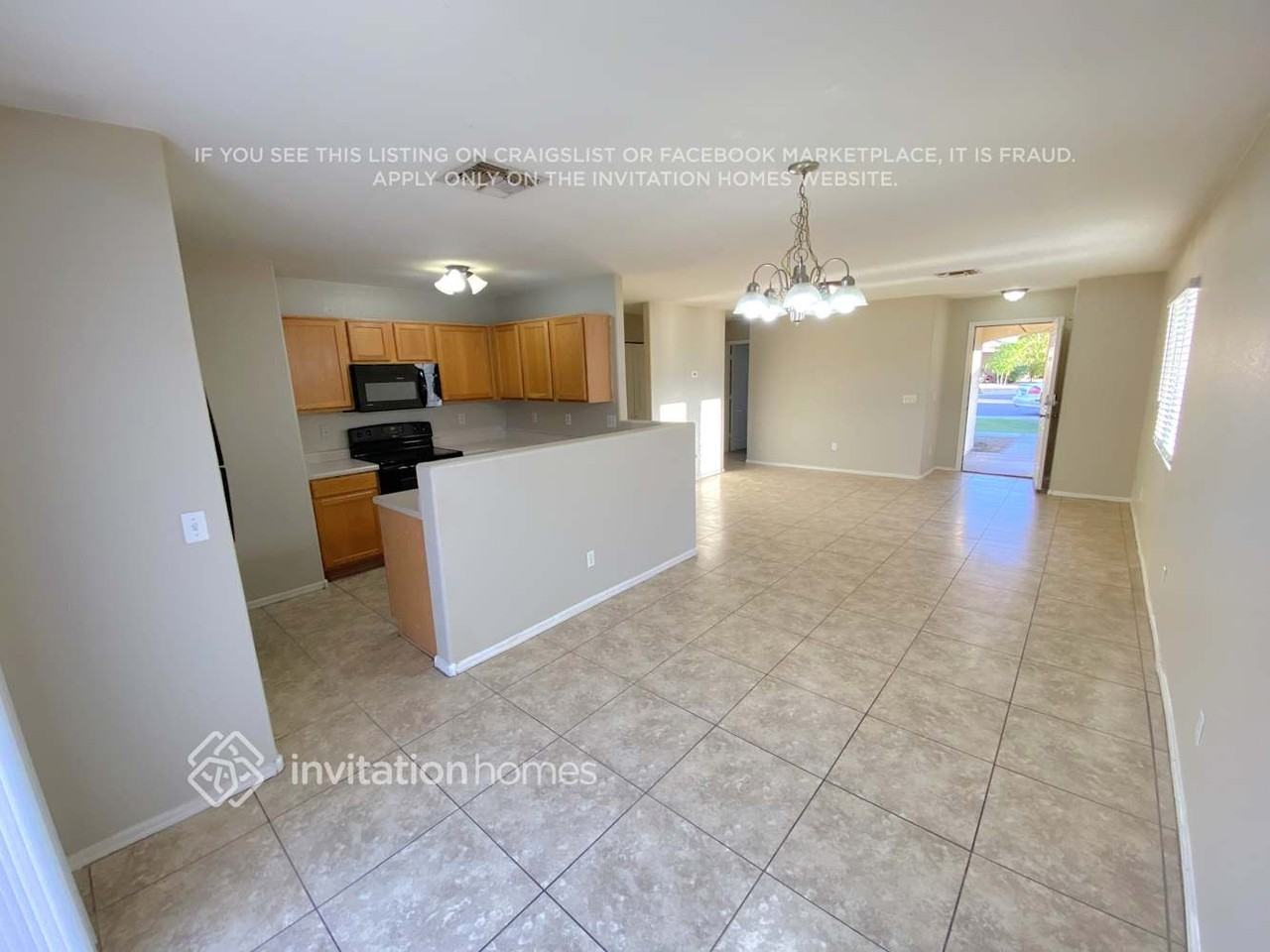 7240 W Hess Ave - Photo 3 of 12