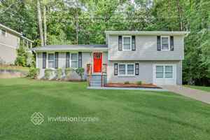 featured image of 3018 Battle Forrest Dr