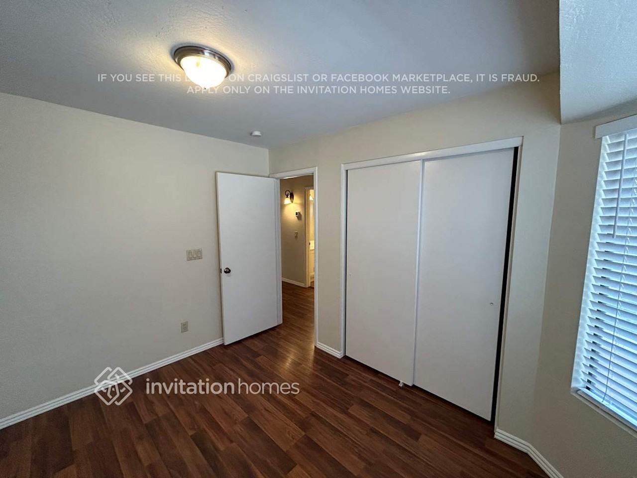 1538 E Hearne Way - Photo 6 of 17