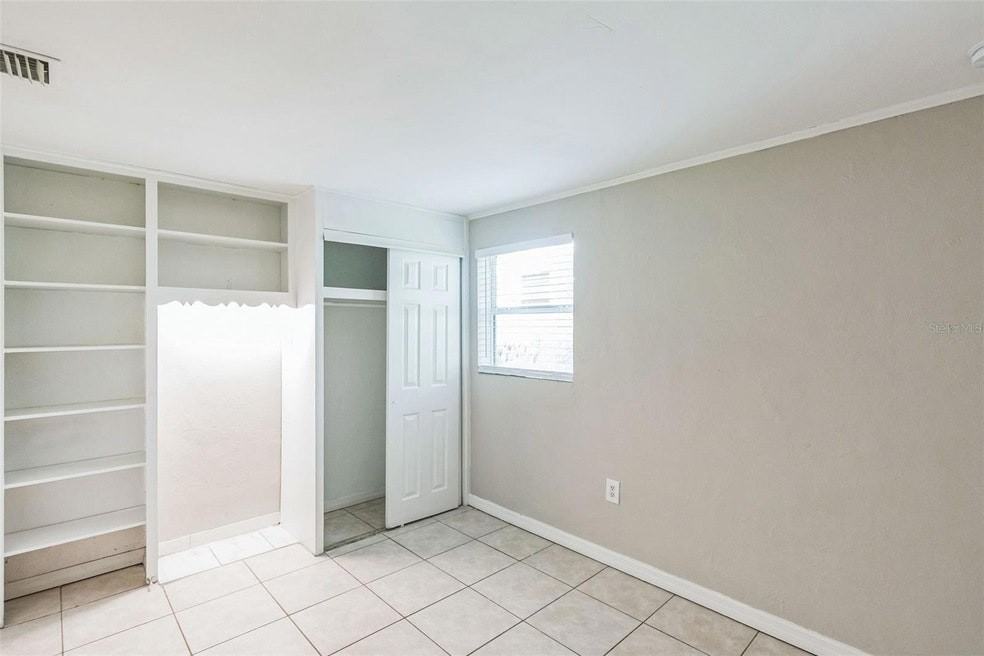 814 Ferndell Road - Photo 7 of 12