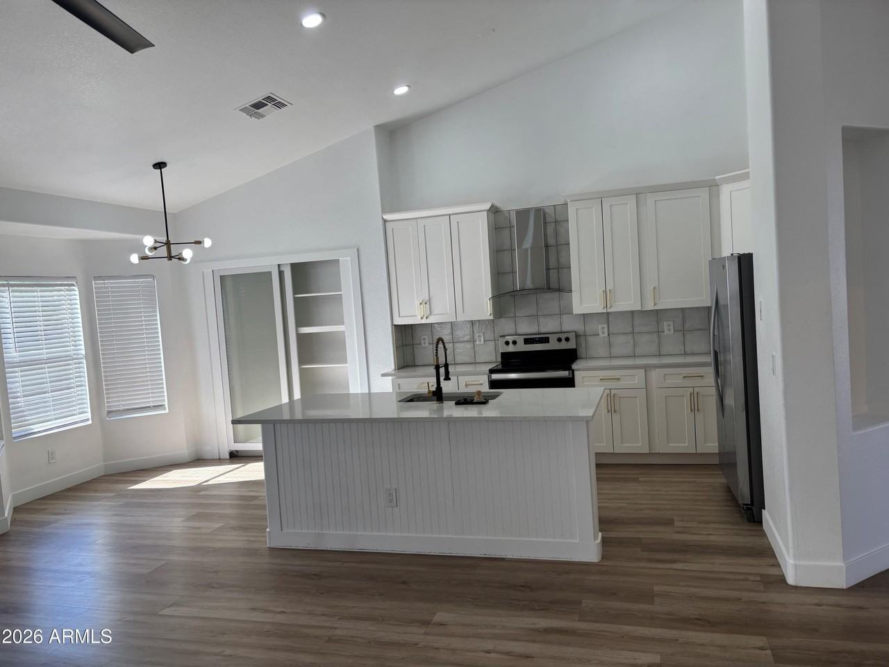 4105 W Shannon St - Photo 4 of 7