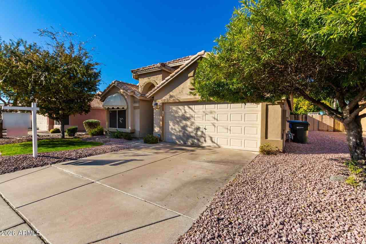 18624 N 2nd Ave - Photo 3 of 28