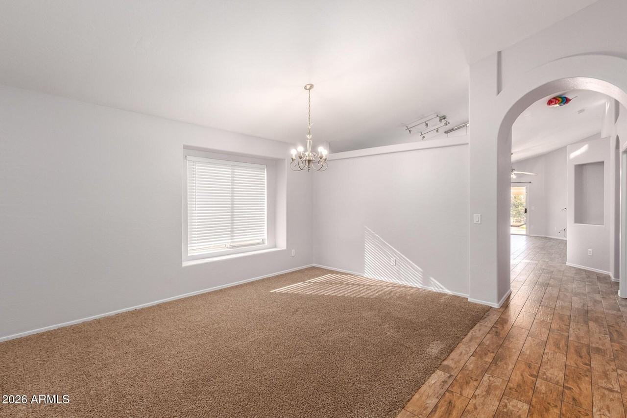 18624 N 2nd Ave - Photo 4 of 28