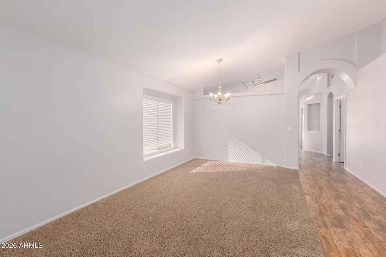 18624 N 2nd Ave - Photo 5 of 28