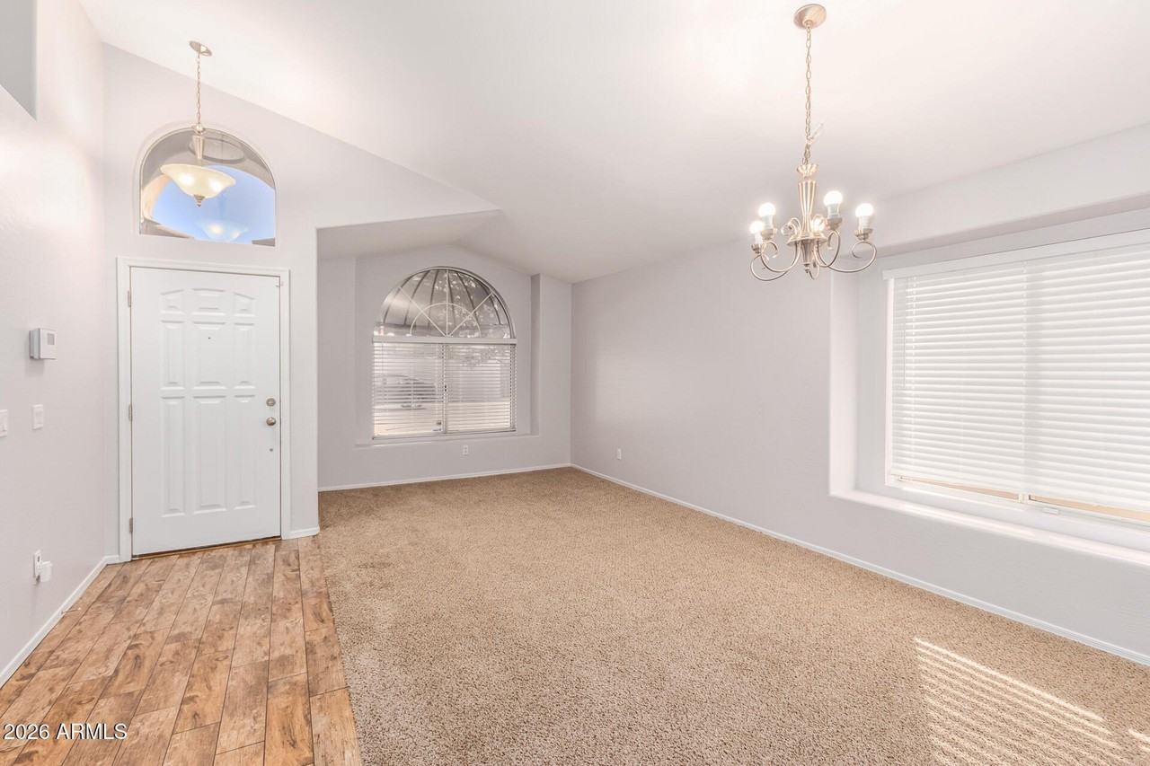 18624 N 2nd Ave - Photo 6 of 28