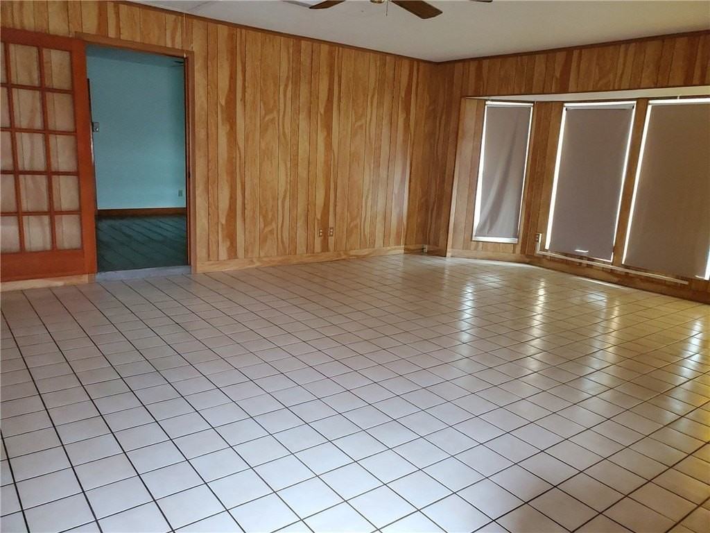 4010 Bahama Dr - Photo 5 of 6