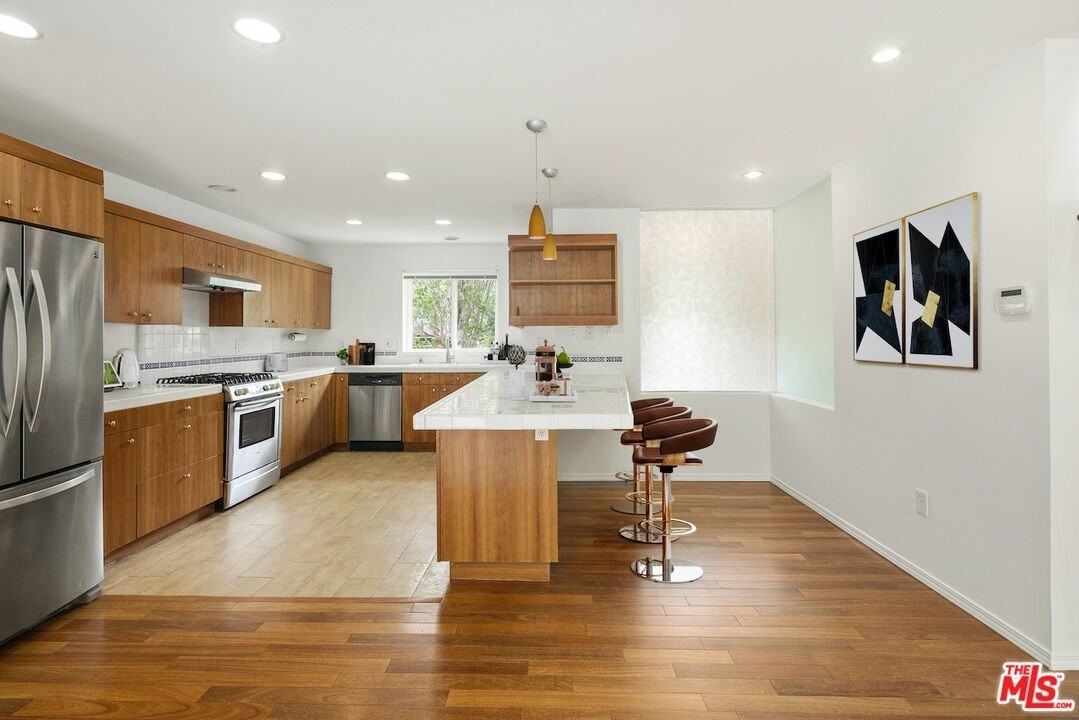 907 Las Pulgas Rd - Photo 7 of 39