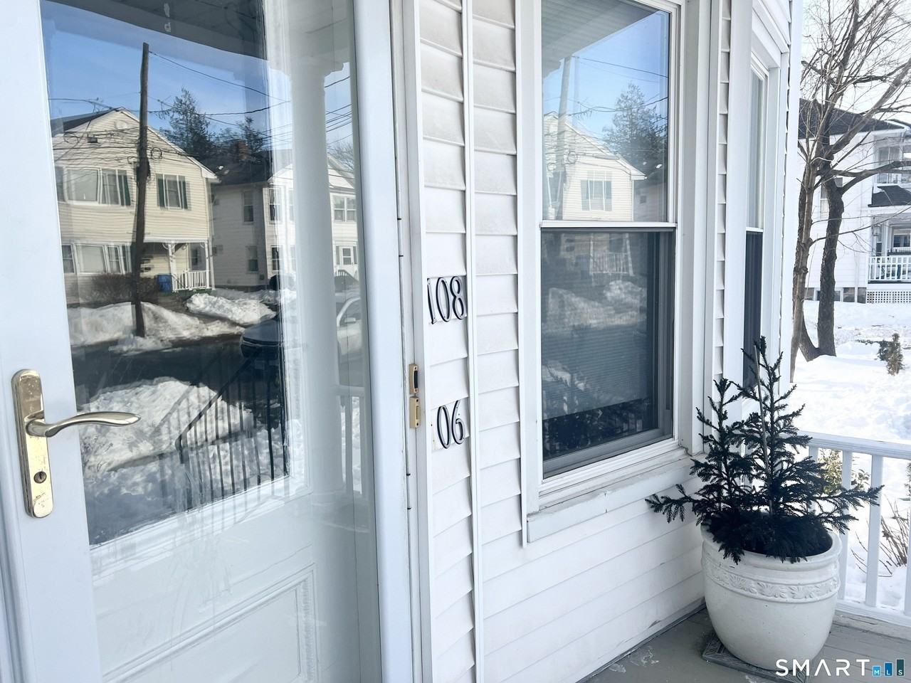 106 Horace St - Photo 2 of 19