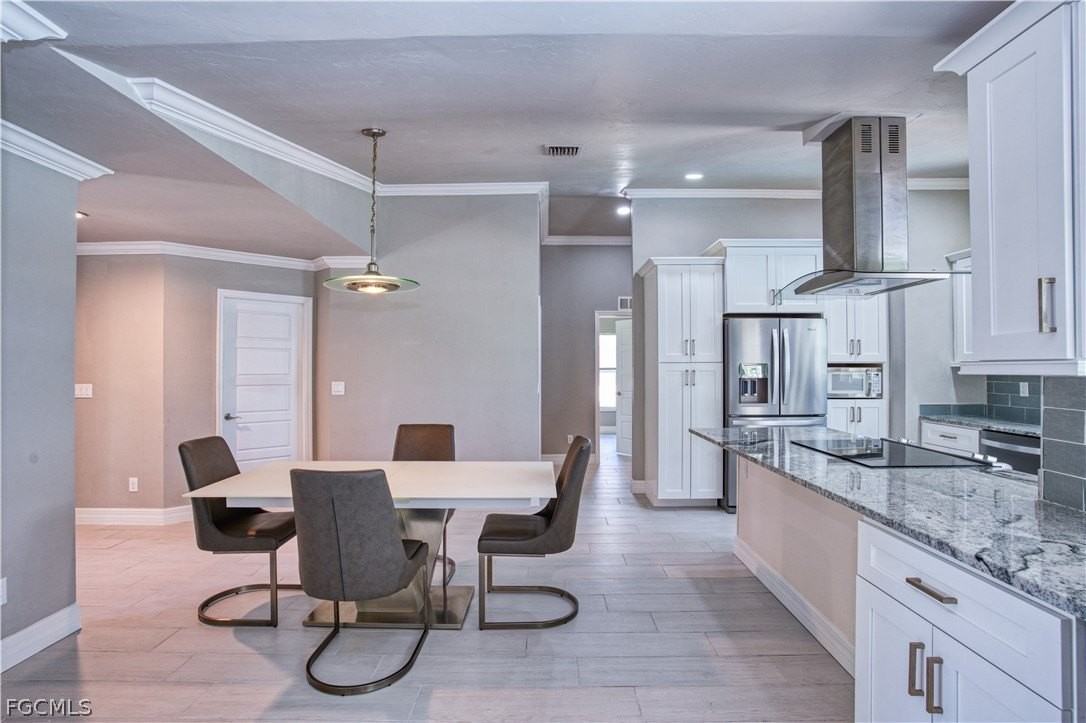 911 Sw 3rd Ave - Photo 5 of 35