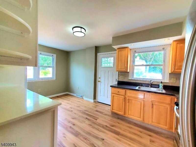 708 Farrand St #708A - Photo 6 of 18