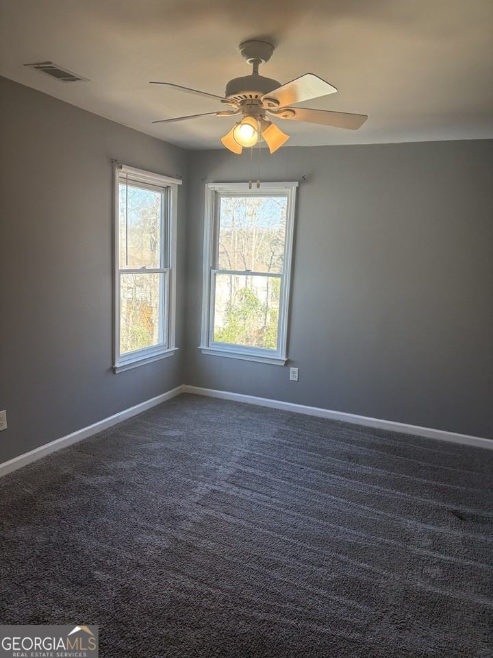 7424 Harbor Cove Ln - Photo 6 of 8