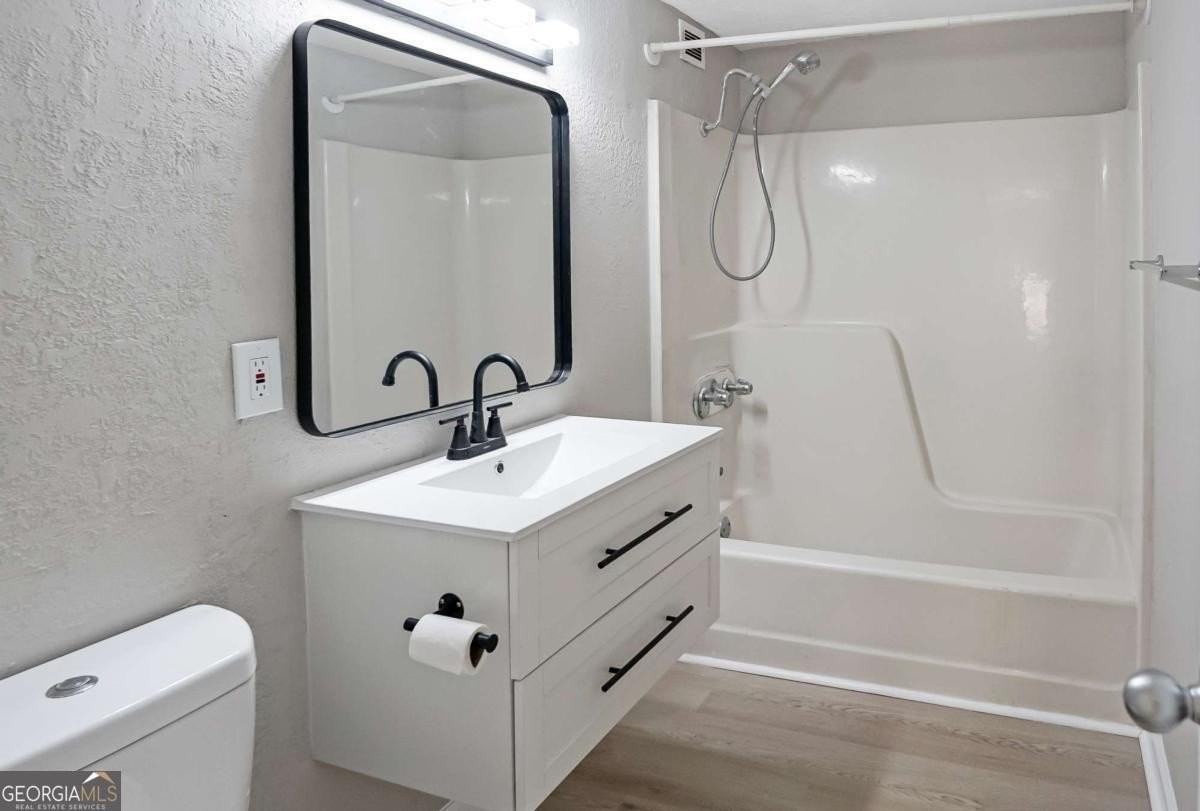 375 Ralph Mcgill Blvd Ne #108 - Photo 7 of 13