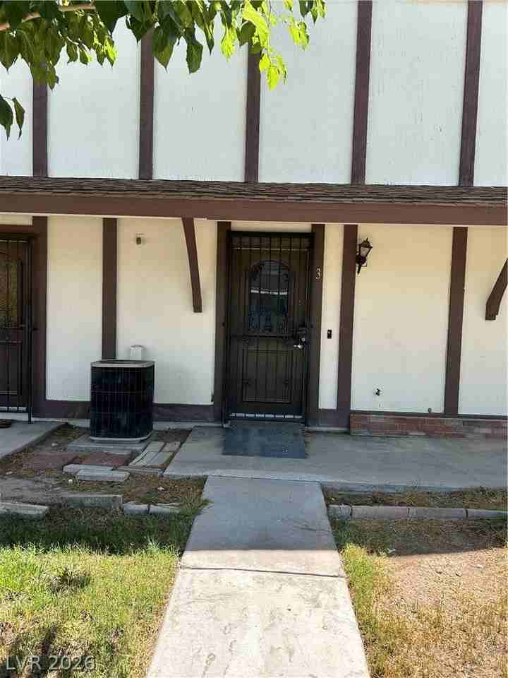 1454 Elizabeth Ave #3 - Photo 2 of 23