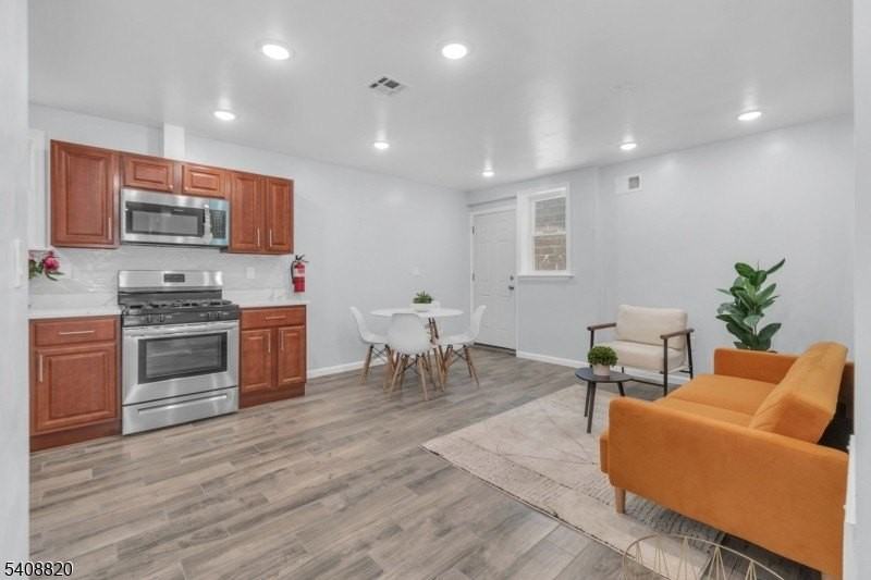 4-PT6 1st St - Photo 4 of 13