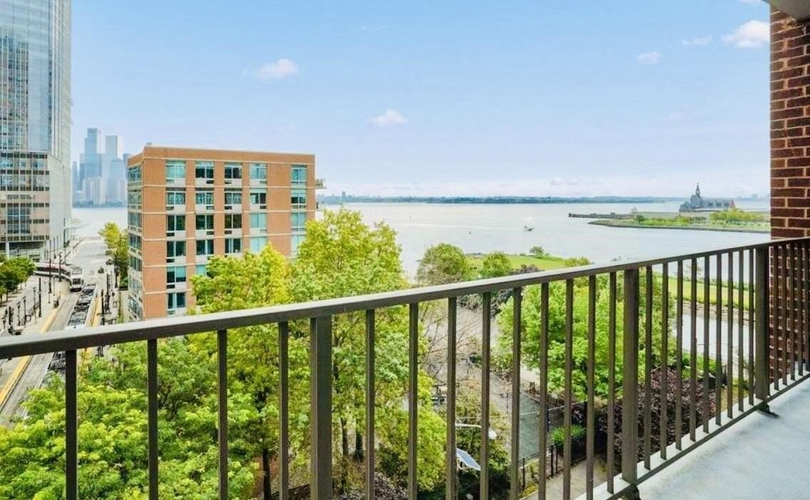 1 Greene St #609 - Photo 7 of 31