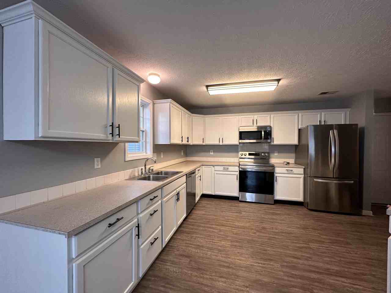 508 Newbury Way - Photo 6 of 18