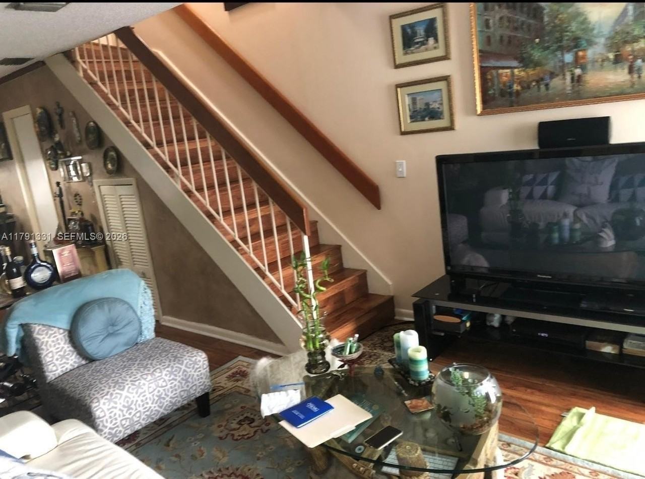 248 Majorca Ave #248 - Photo 5 of 18