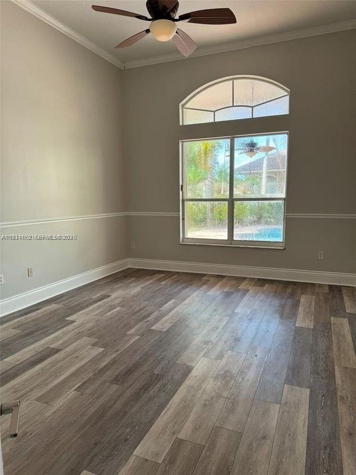 1302 Nw 139th Ave - Photo 4 of 27