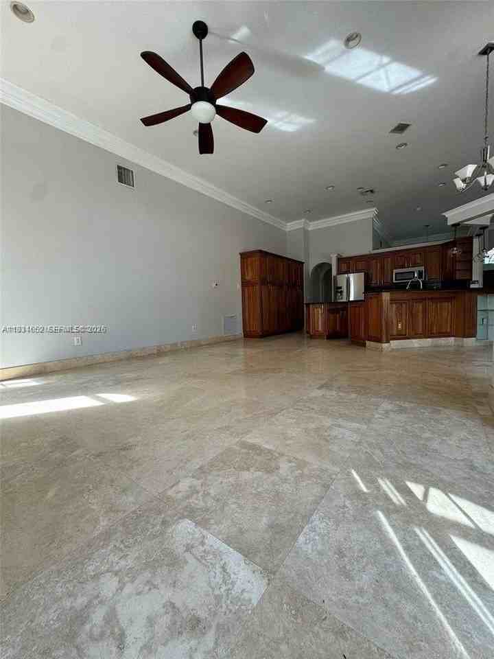 1302 Nw 139th Ave - Photo 6 of 27