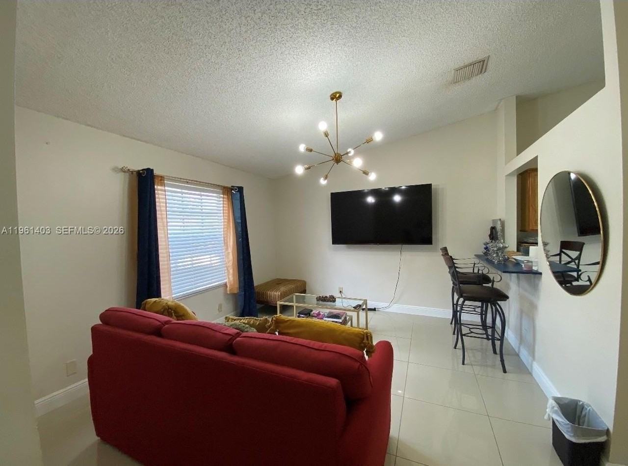 3648 Nw 83rd Ln #3648 - Photo 6 of 12