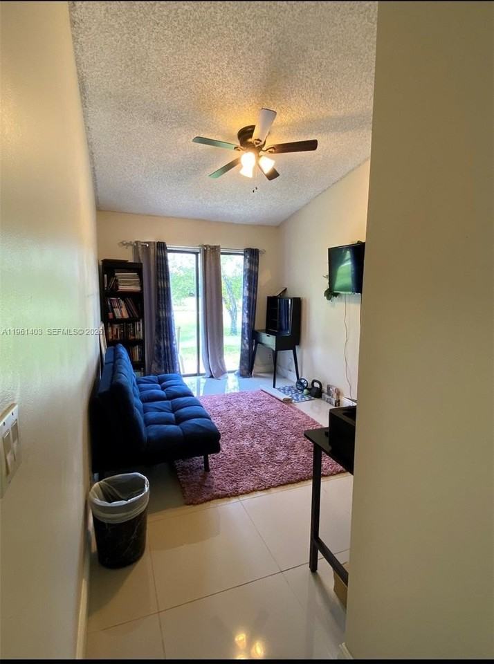 3648 Nw 83rd Ln #3648 - Photo 7 of 12