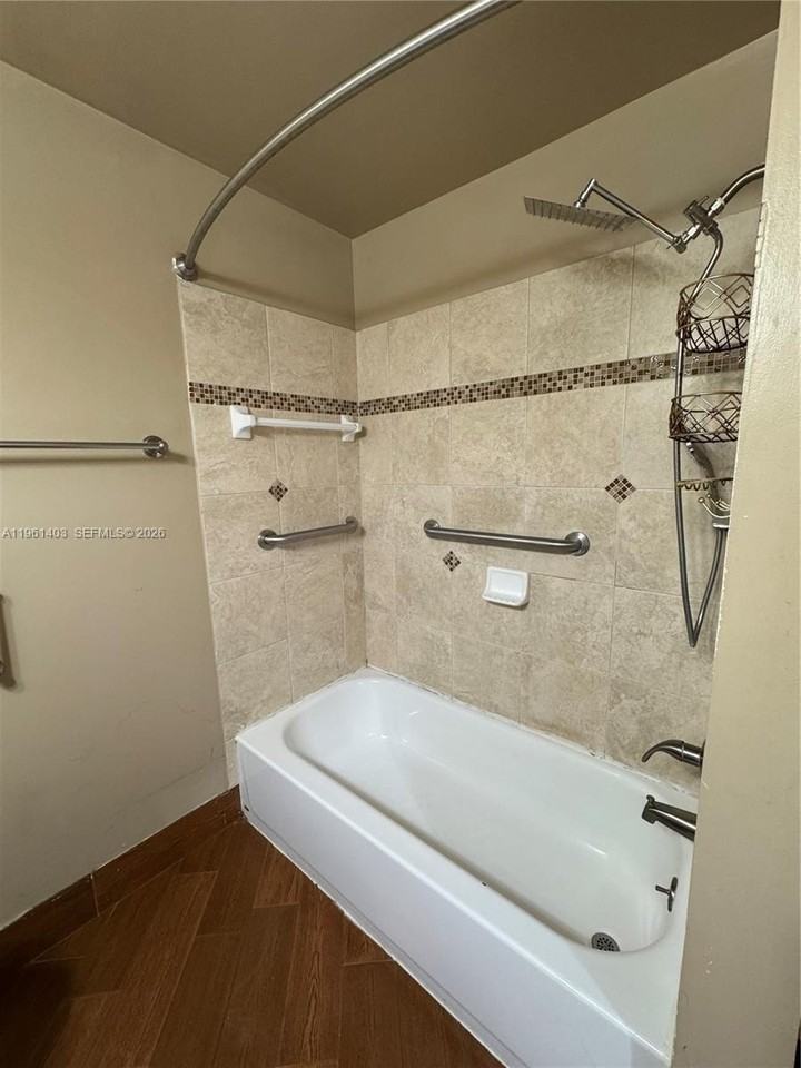 3648 Nw 83rd Ln #3648 - Photo 7 of 21