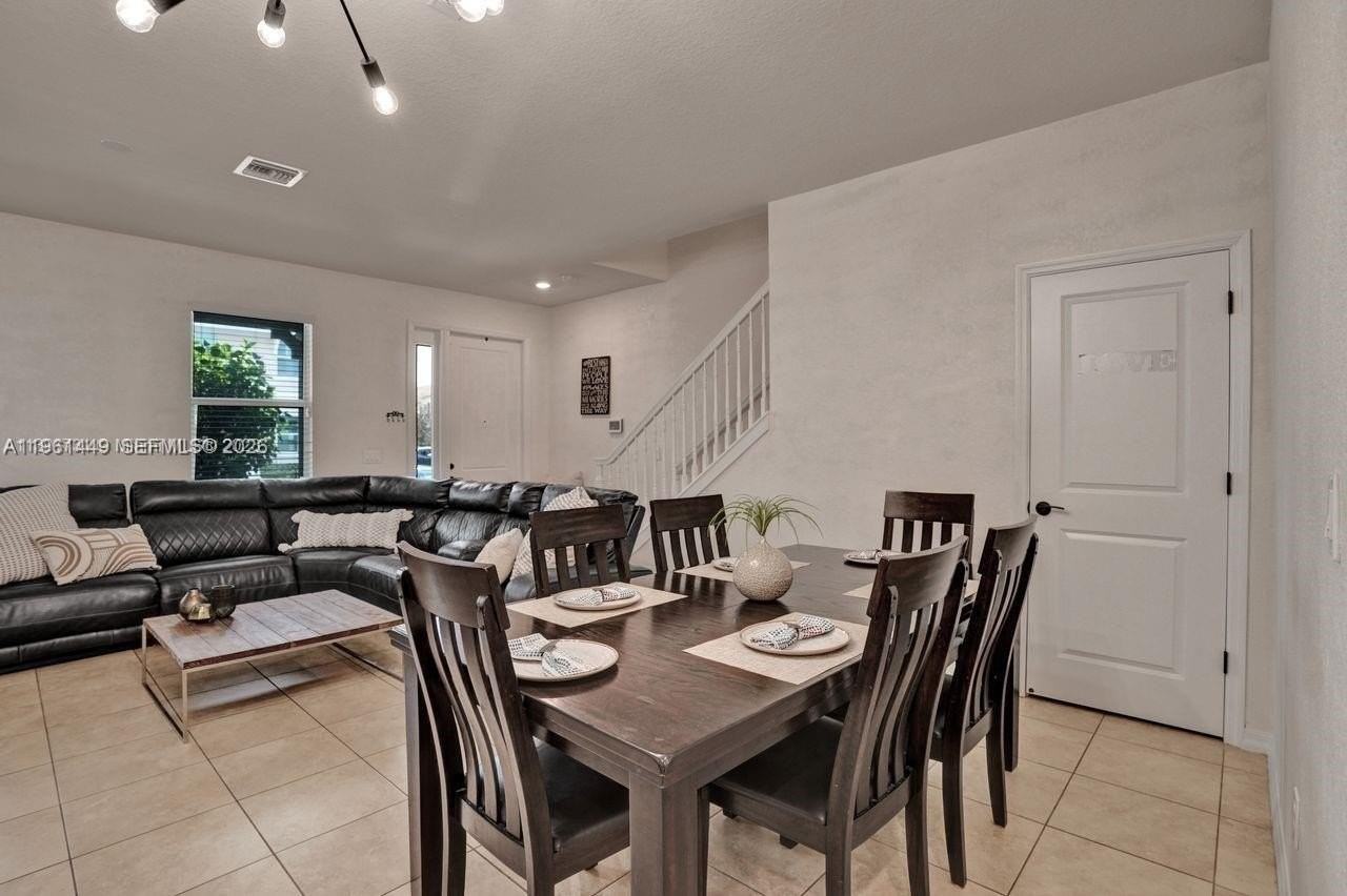 5060 Eucalyptus Dr #2 - Photo 6 of 43