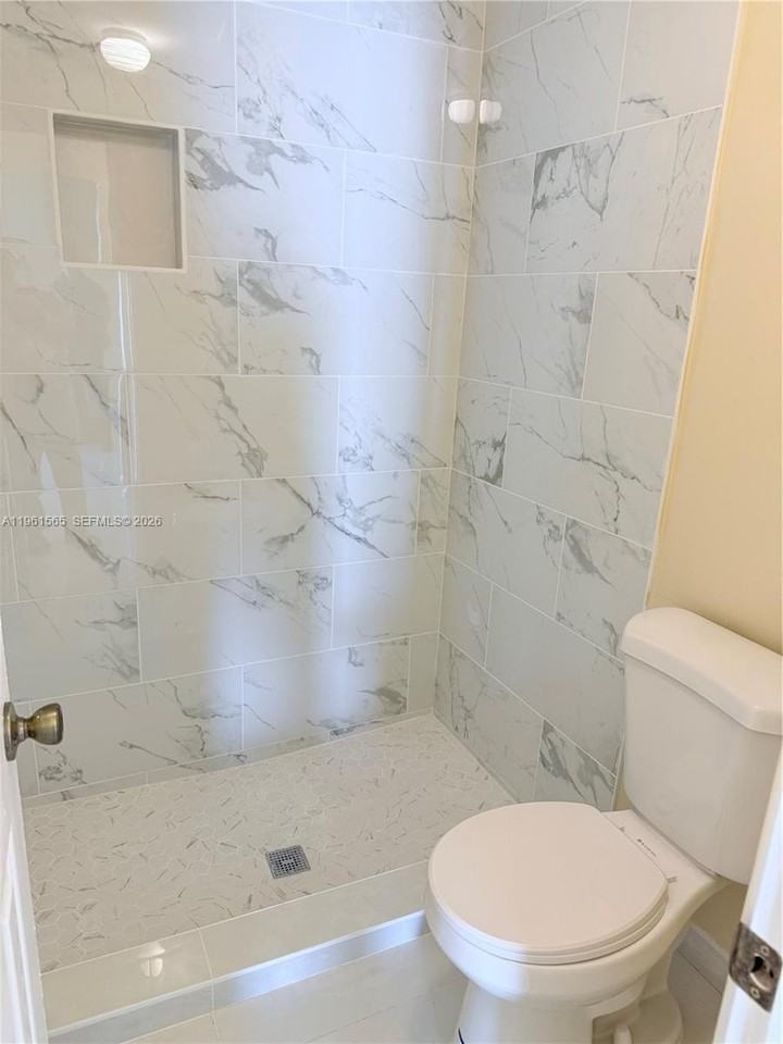 11061 Nw 39th St #1 - Photo 6 of 13