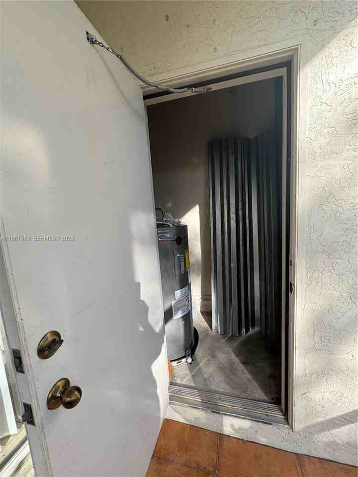 9962 Nw 56th Pl #9962 - Photo 7 of 21