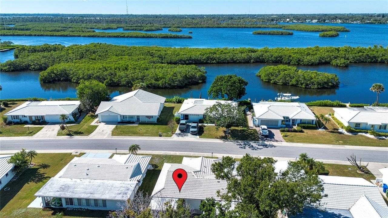 3807 Joyce Dr - Photo 5 of 50