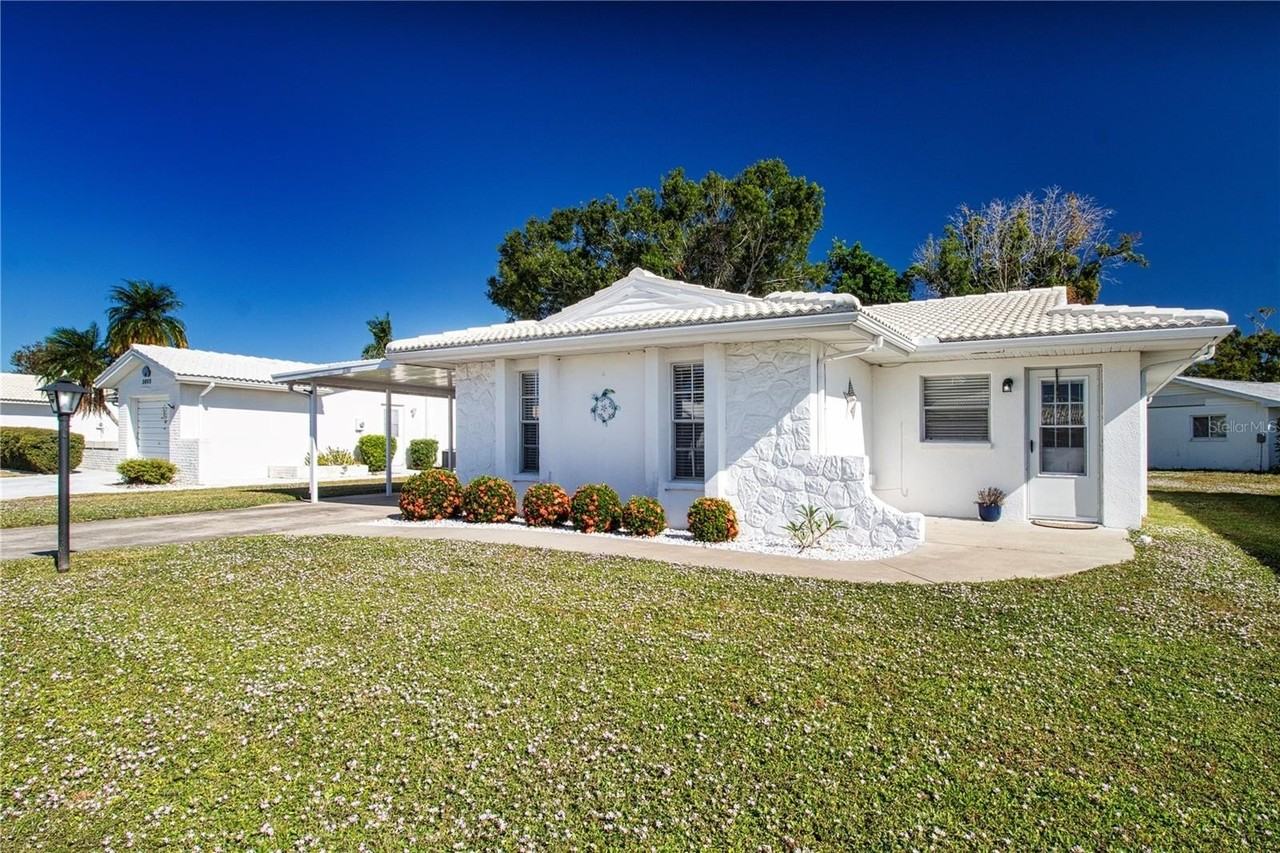 3807 Joyce Dr - Photo 7 of 50