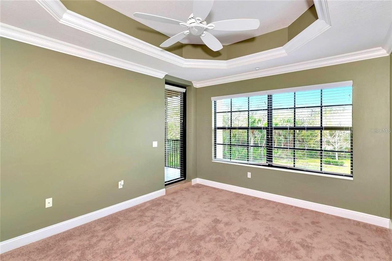 7702 Lake Vista Ct #206 - Photo 4 of 45