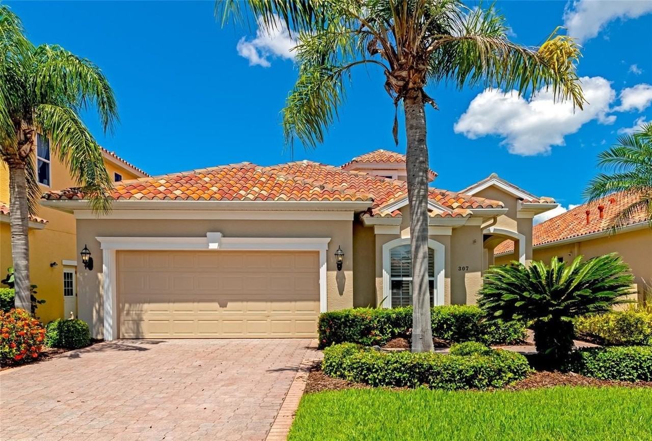 307 9th Ave E - Photo 3 of 50