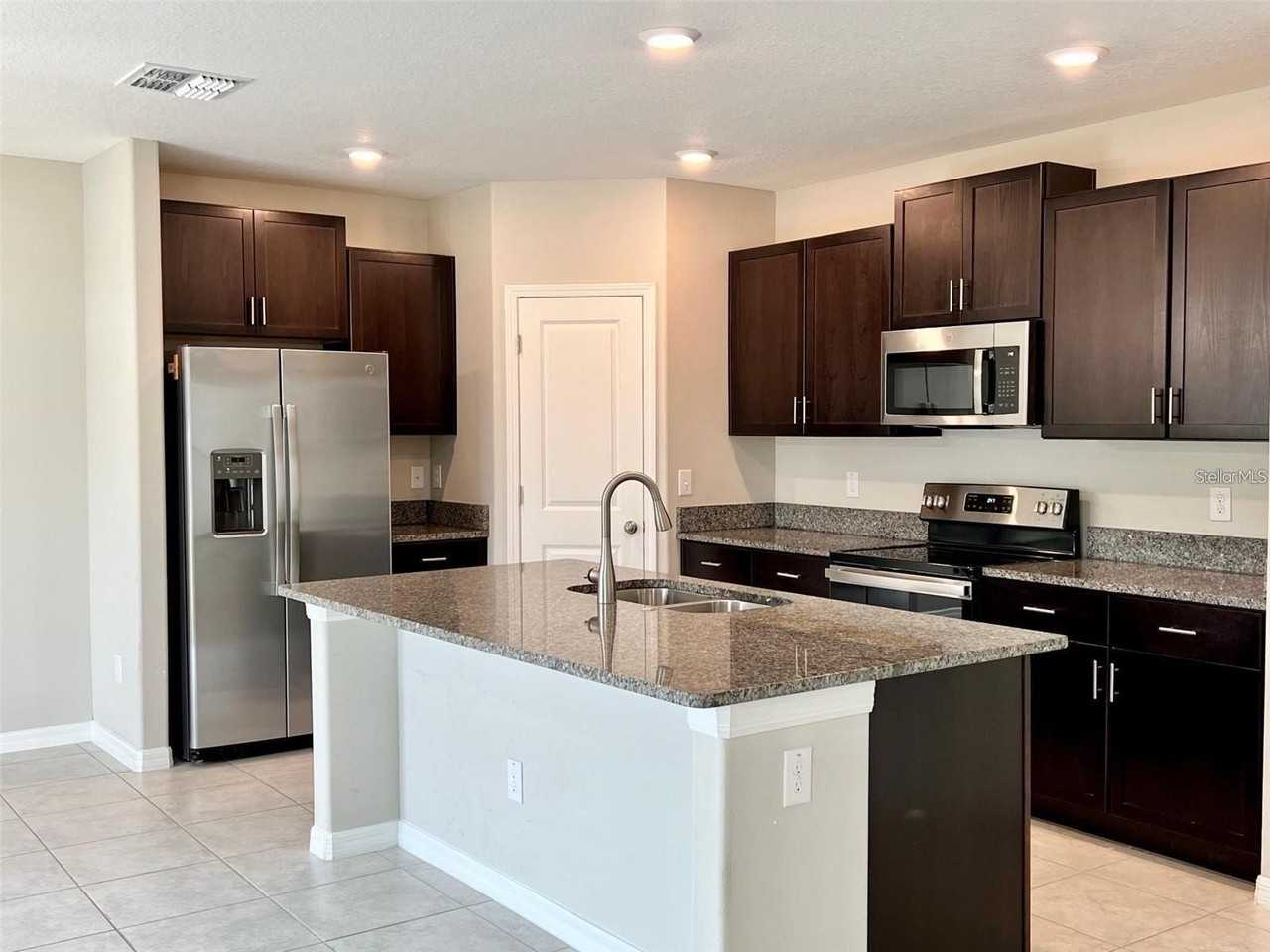 31730 Barrel Wave Way - Photo 2 of 14