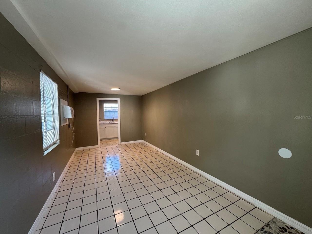 2913 N 10th St #A - Photo 2 of 7