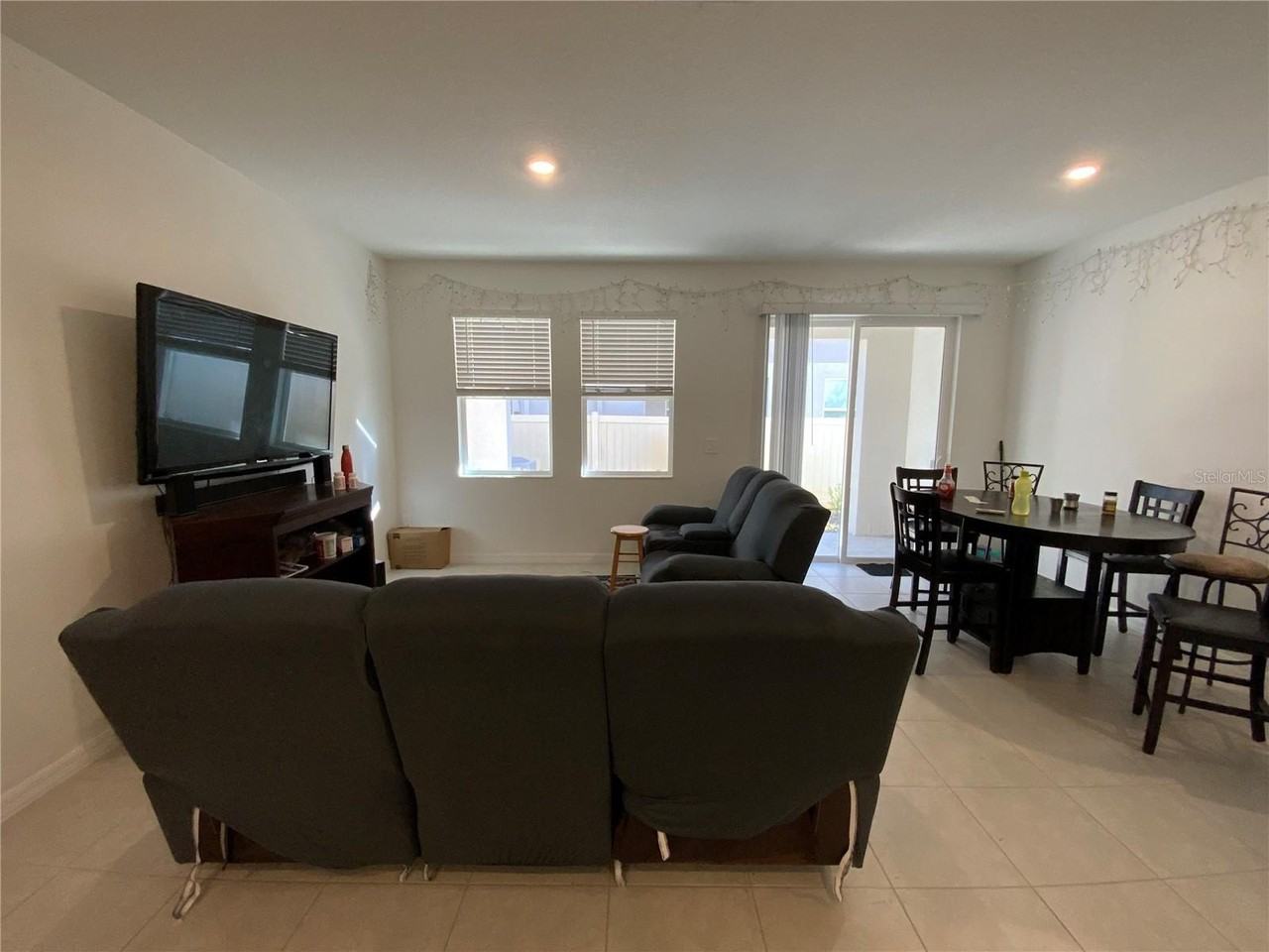 10823 Fort White Ct - Photo 4 of 25