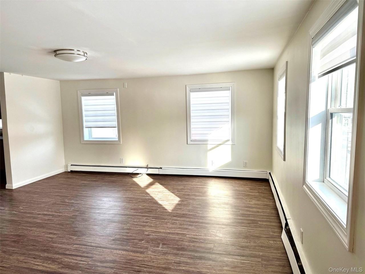 136 Mountain Rd Unit B #B - Photo 4 of 17