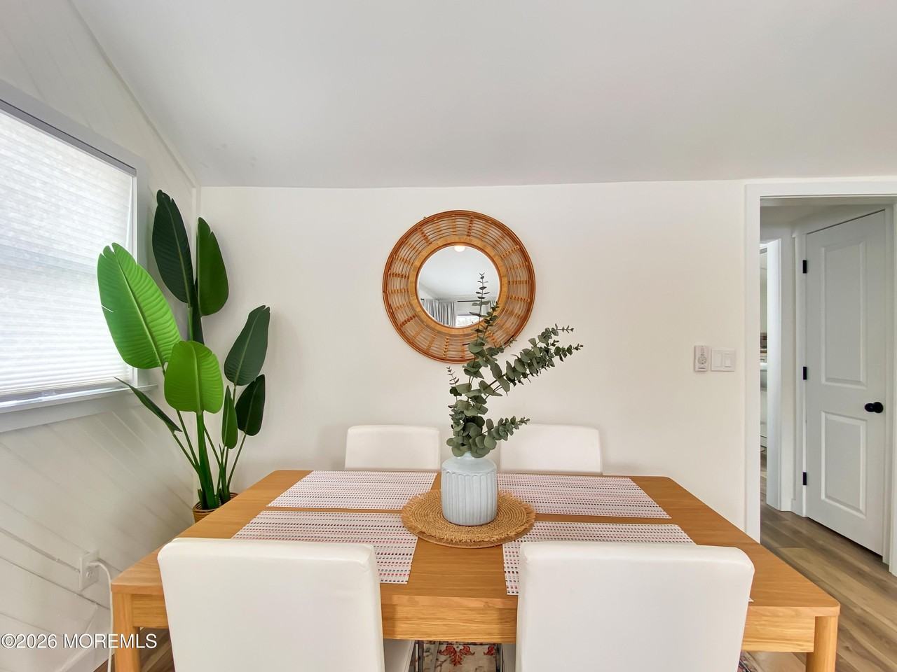 110 Curtis Pl - Photo 5 of 29