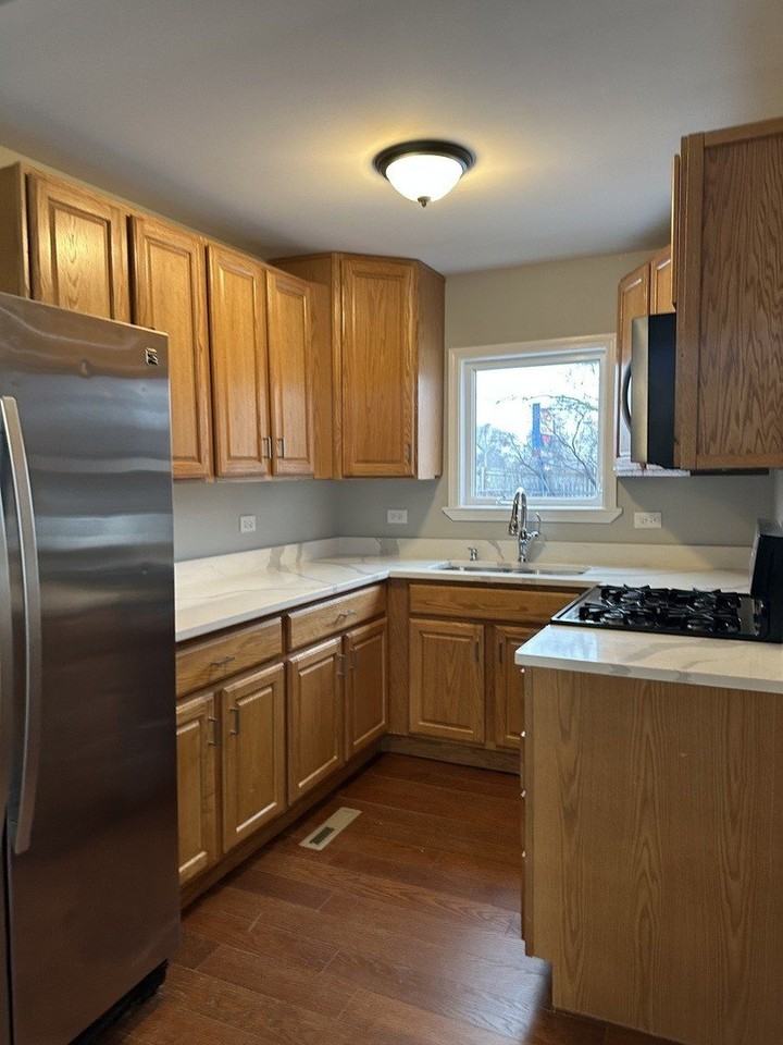 905 Tomahawk Trl - Photo 6 of 16