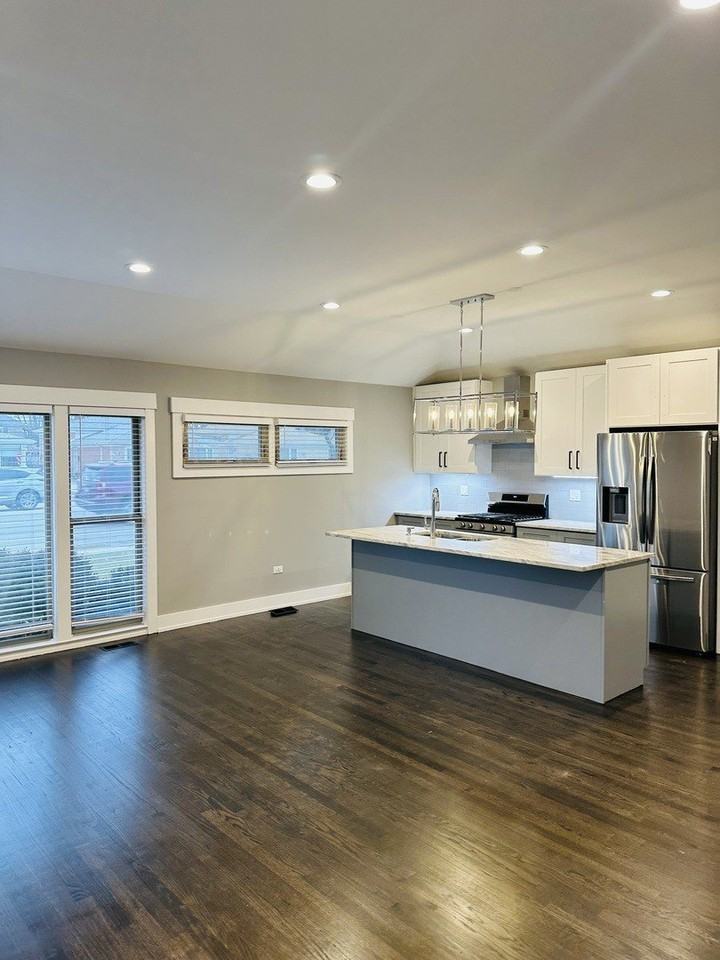 3830 W Touhy Ave - Photo 6 of 22