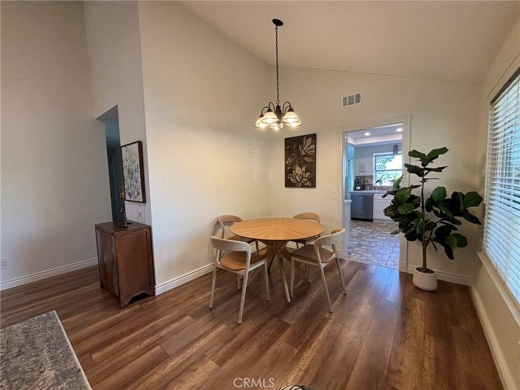 1200 Goldenview Dr - Photo 4 of 25