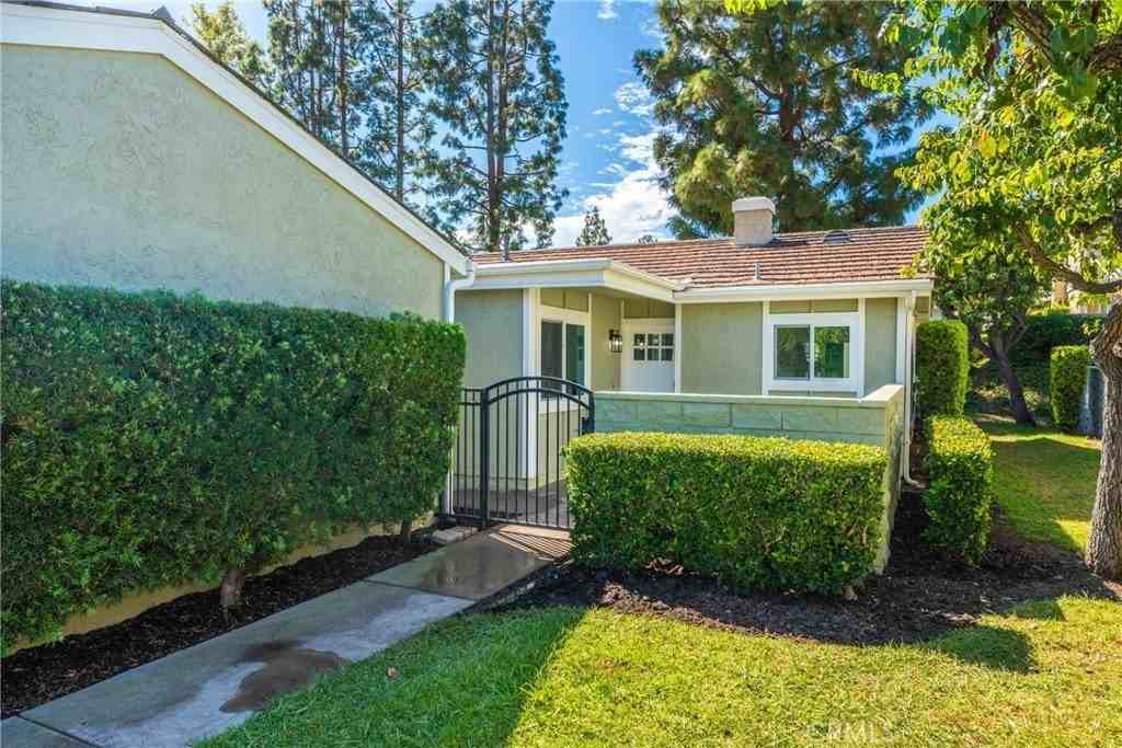 33035 Lighthouse Ct - Photo 2 of 40