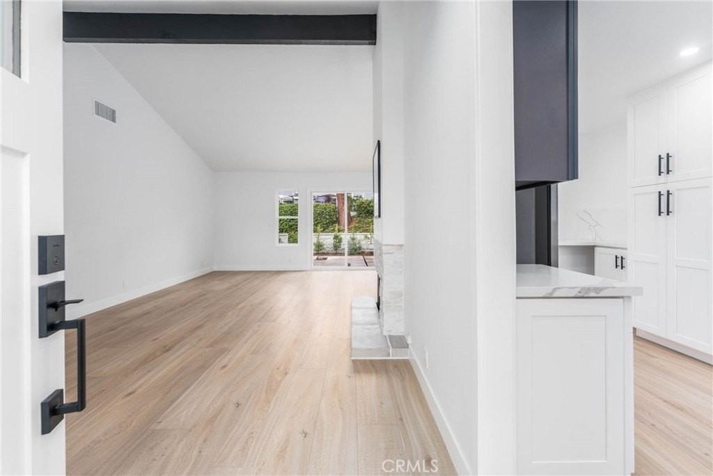 33035 Lighthouse Ct - Photo 5 of 40