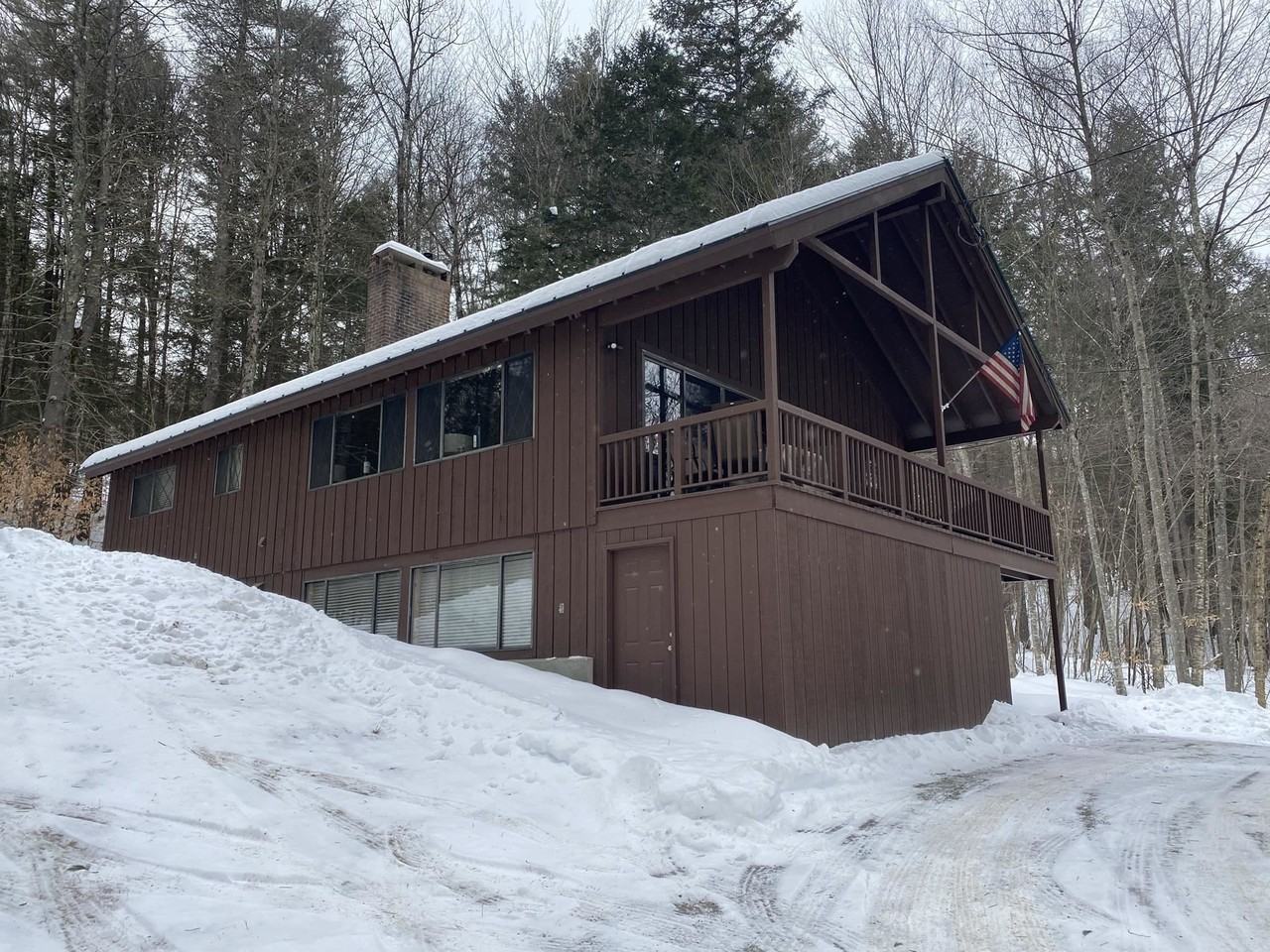 1138 River Rd - Photo 2 of 36