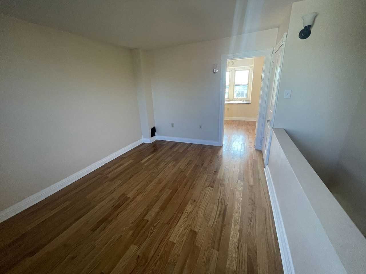 609 N 9th St - Photo 6 of 8